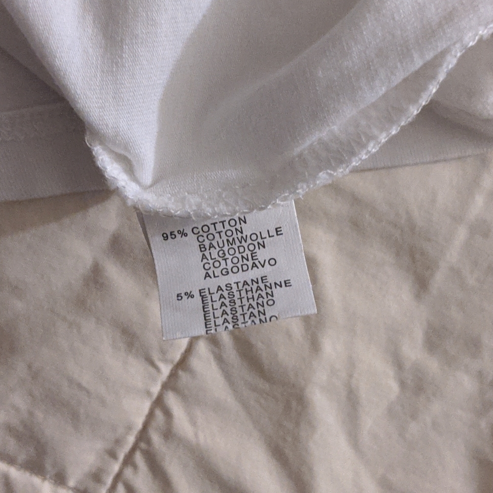 Luo Cheng Women's Tee - Picture 5 of 6